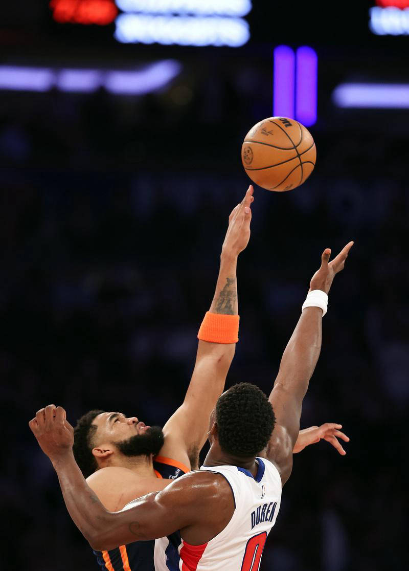 尼克斯惨败，猛龙轻松取胜