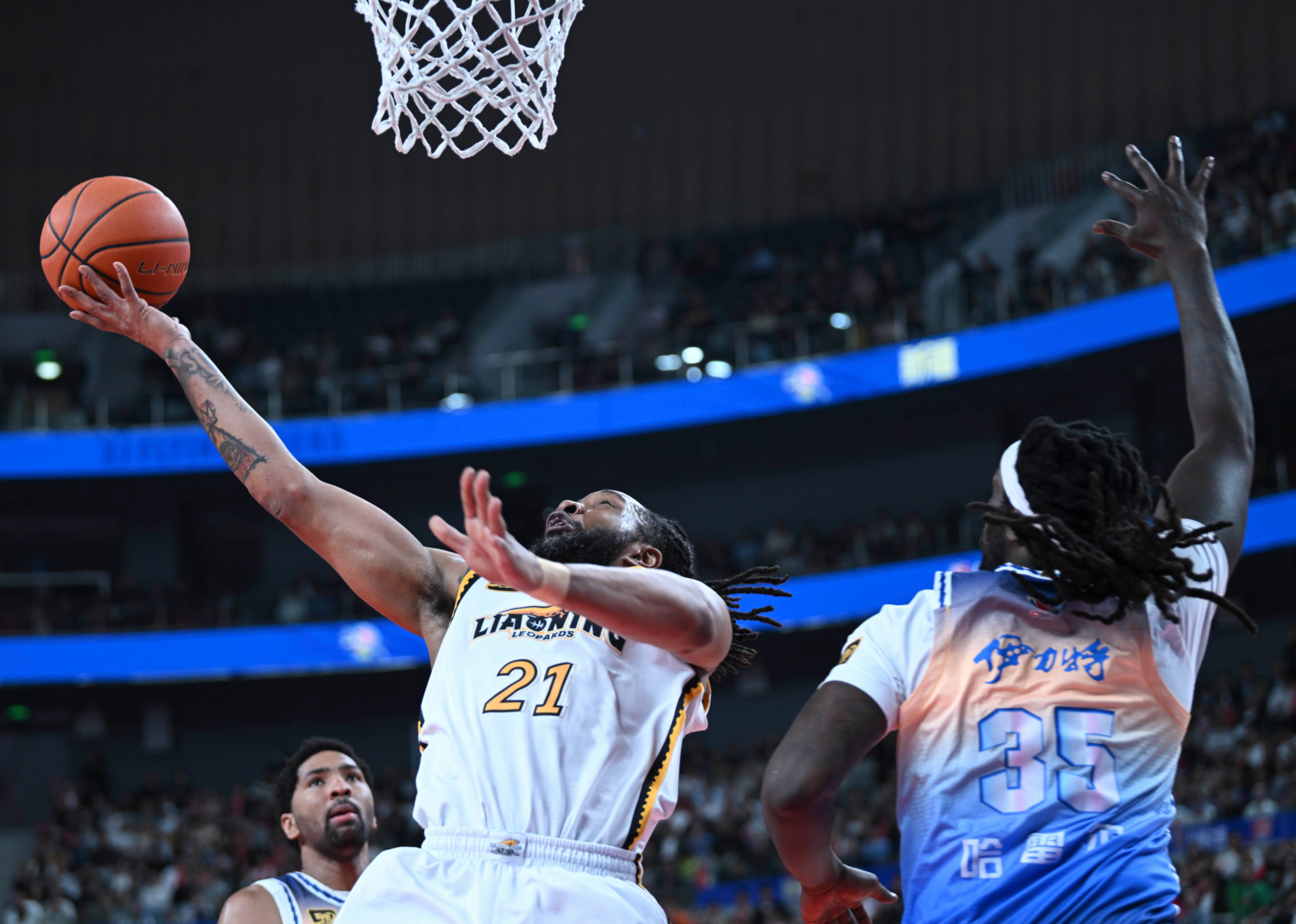 od体育网页版登录入口-包含战术精妙！场上球员精彩表现尽显的词条