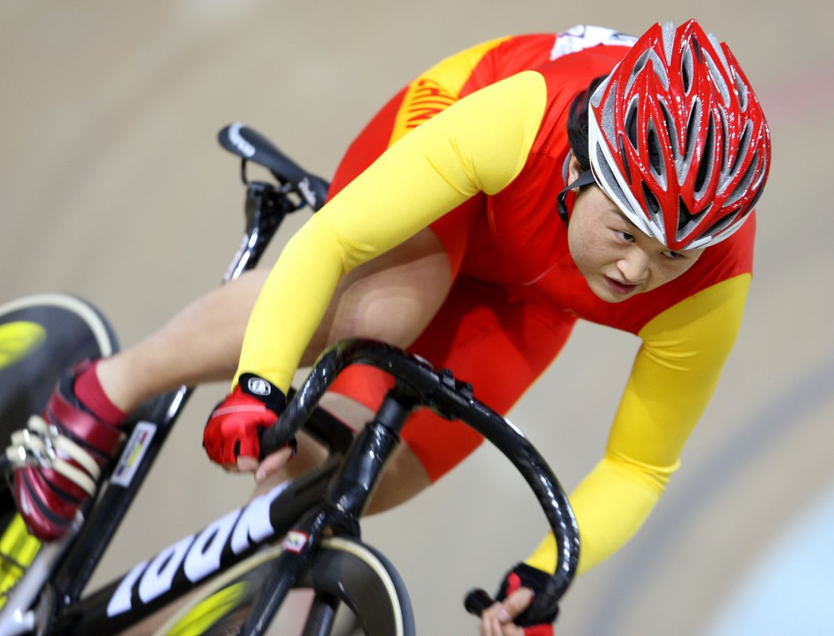 od体育培训-自行车巅峰：我国选手速度飞奔，奋勇夺冠的简单介绍