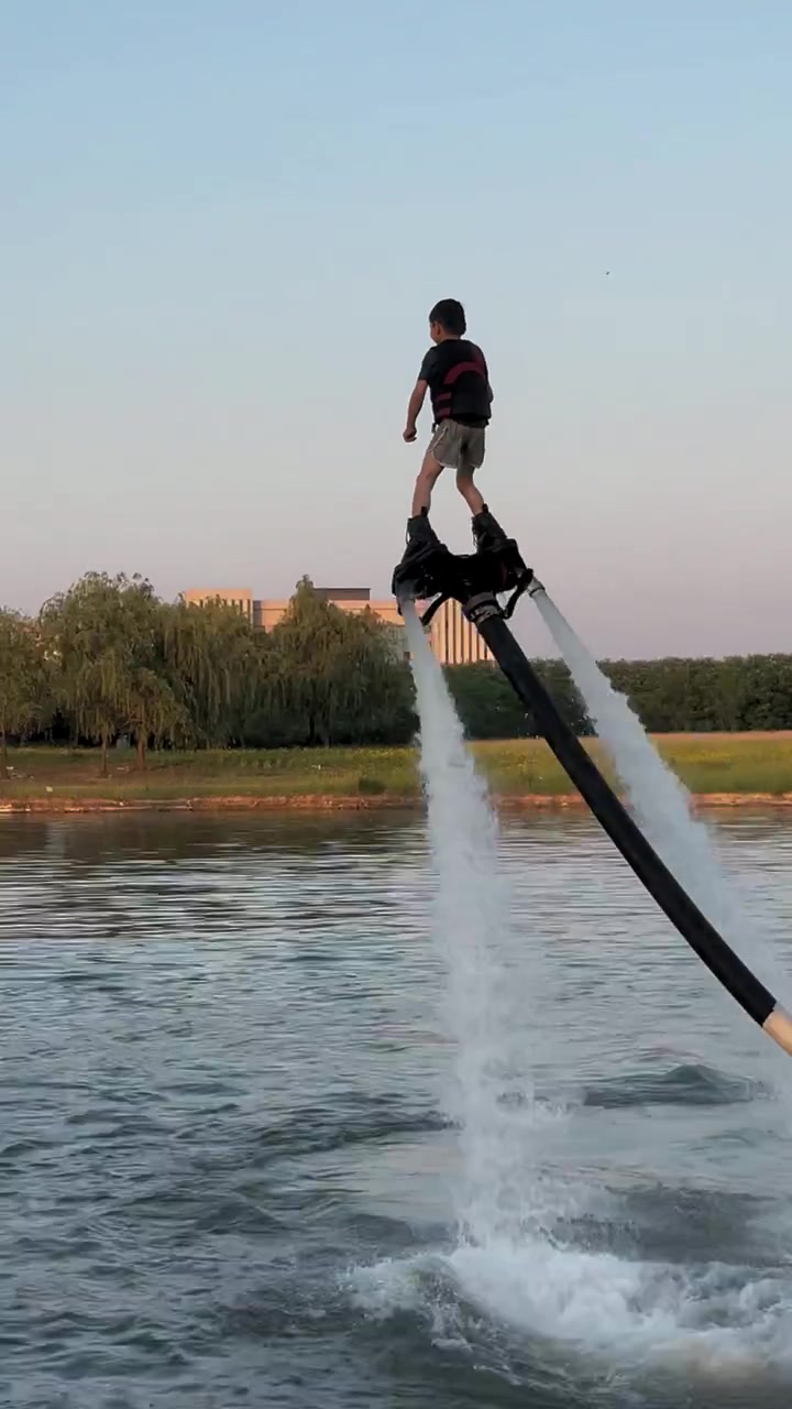 od体育在线登录-水上飞人：澳大利亚选手实现三连冠的简单介绍